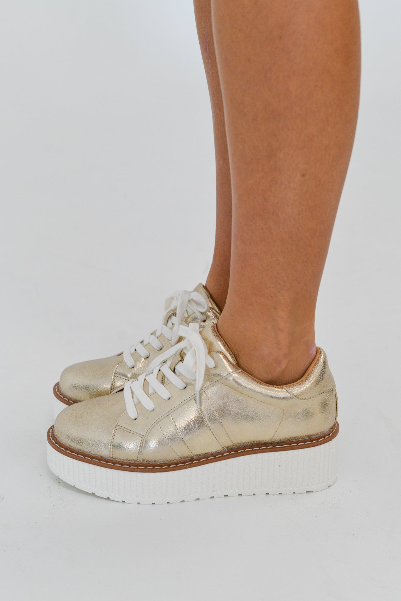 Lillie Low Top Sneakers - Light Gold