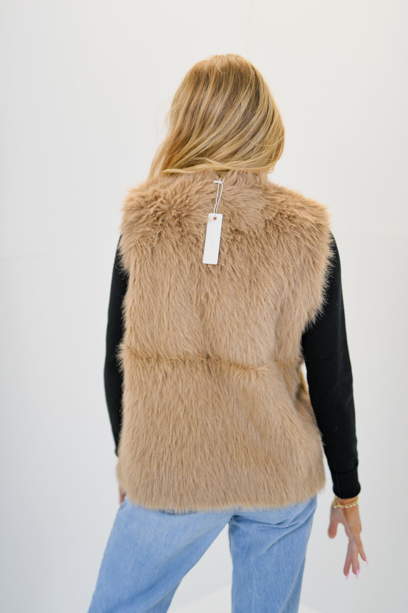 Vivian Faux Fur Vest-Taupe