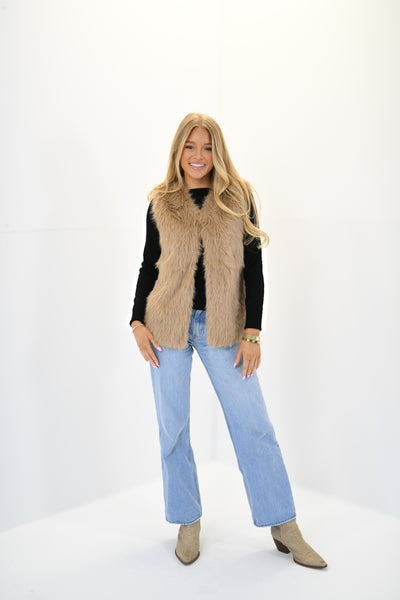 Vivian Faux Fur Vest-Taupe