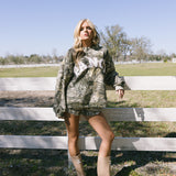 Fancy Oversized Mockneck - Camo/Pink Outline