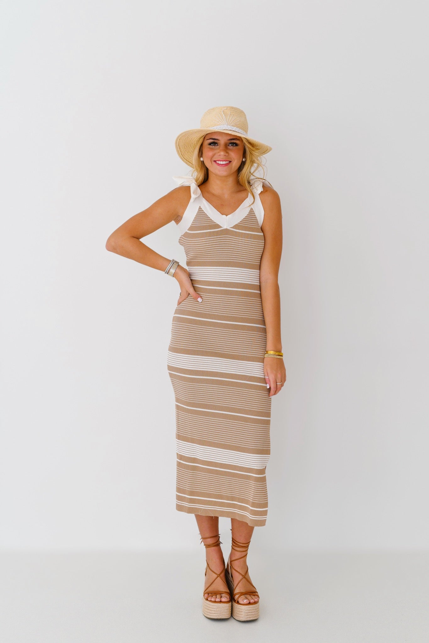 Savannah Ribbed Knit Midi Dress - Lt Taupe