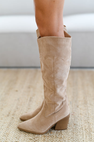 Muriel High Pointed Boots - Beige