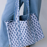 Taylor Floral Quilted Tote Bag - White/Blue